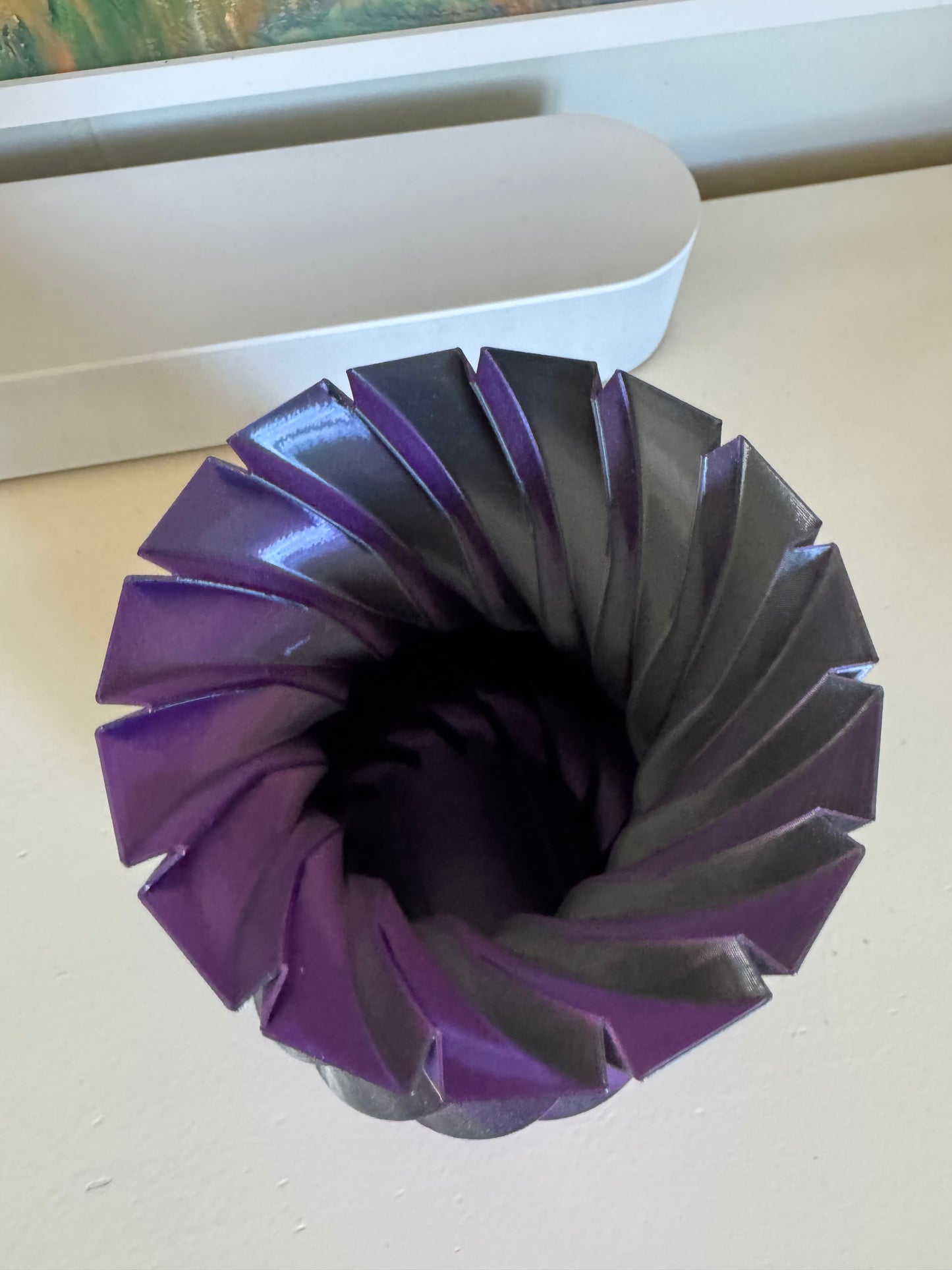 Vaas Swirl Purple/black