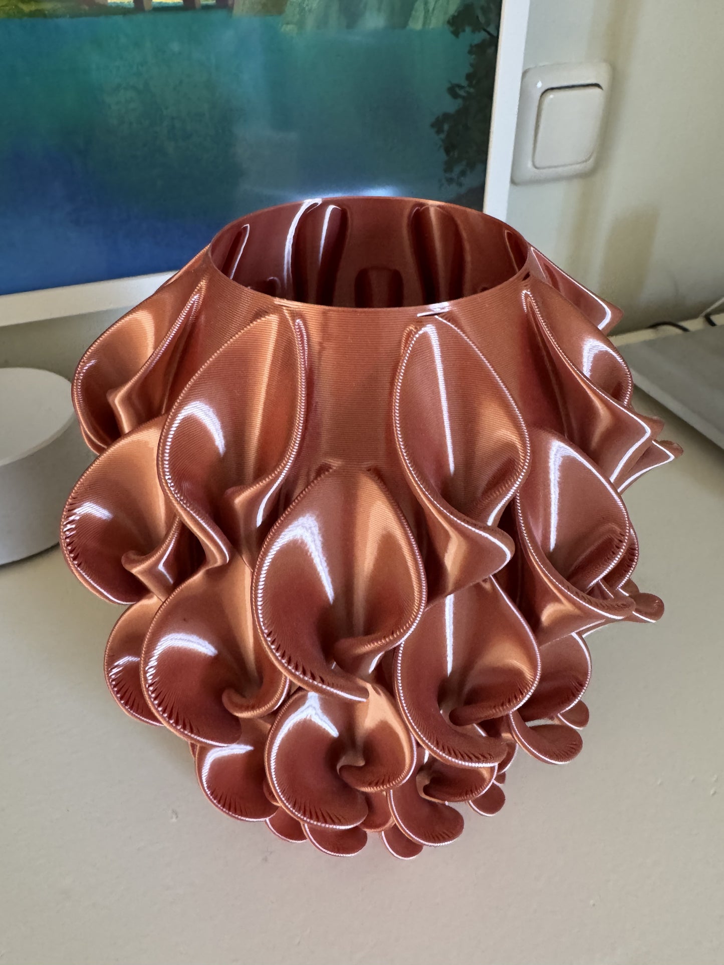 3D-Geprinte Decoratieve Vaas – Organisch Golf Patroon | Koper