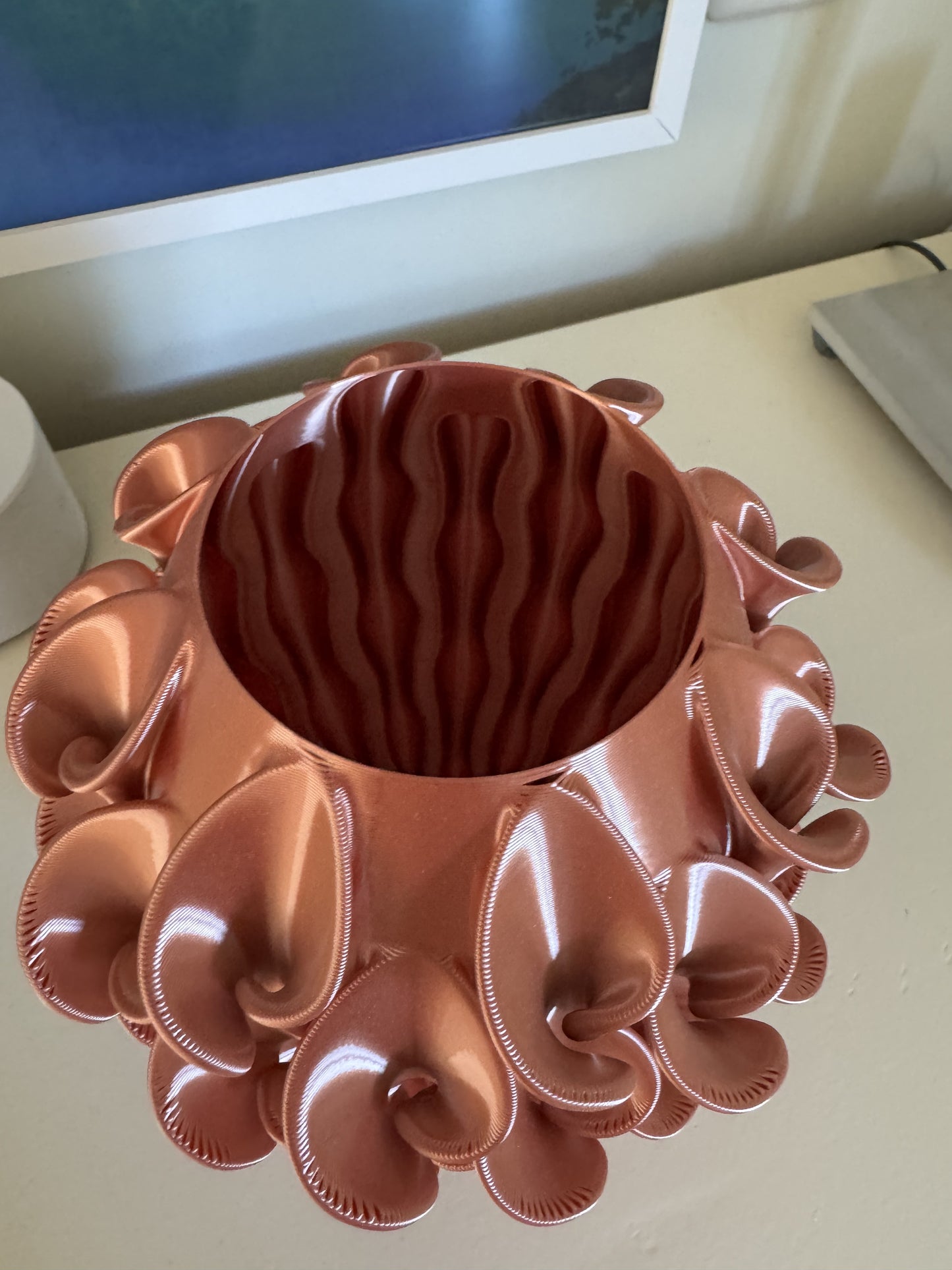 3D-Geprinte Decoratieve Vaas – Organisch Golf Patroon | Koper
