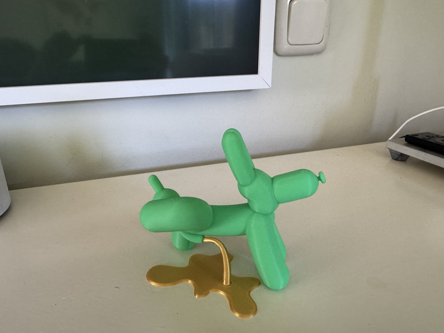 Plassende Ballonhond – Groen
